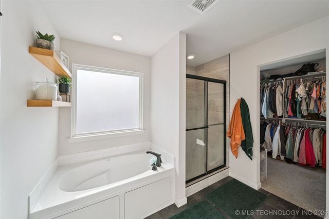 7401 N 160th East Avenue, Owasso, OK 74055