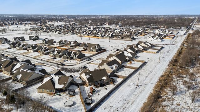 7401 N 160th East Avenue, Owasso, OK 74055