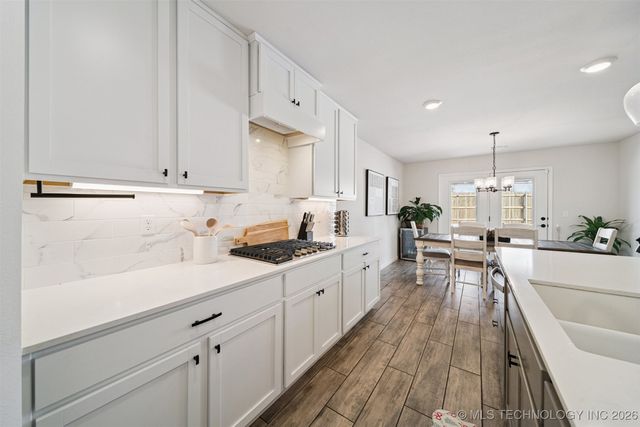 7401 N 160th East Avenue, Owasso, OK 74055