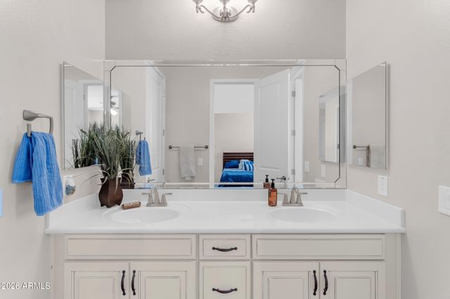 10612 E DURANT Drive, Mesa, AZ 85212