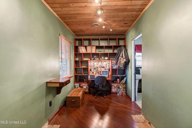 1003 Wanda Place, Gulfport, MS 39501