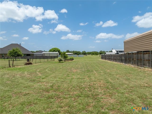 205 Hatter Drive, Moody, TX 76557