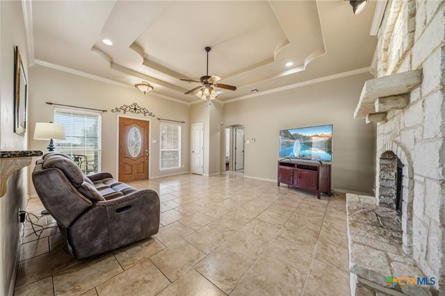 205 Hatter Drive, Moody, TX 76557