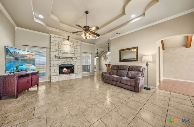 205 Hatter Drive, Moody, TX 76557