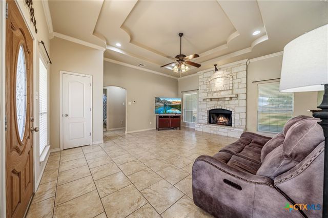 205 Hatter Drive, Moody, TX 76557