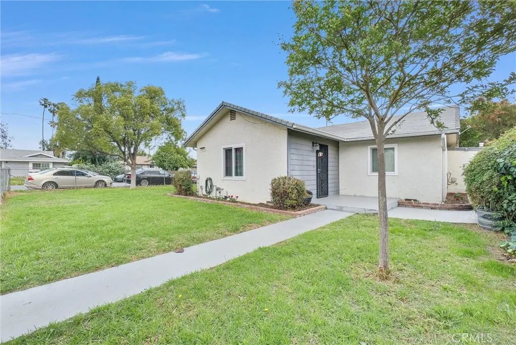 4997 Hollyhock, Riverside, CA 92505