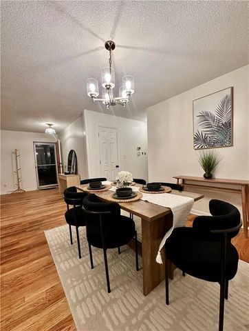 301 NW 81st Street, Kansas City, MO 64118