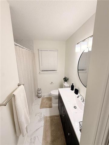 301 NW 81st Street, Kansas City, MO 64118