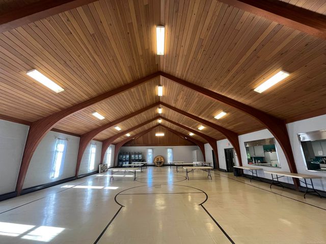 37000 Union Lake, Harrison Twp, MI 48045