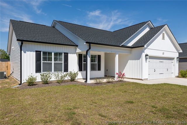 278 Guard Lane, Parkton, NC 28371