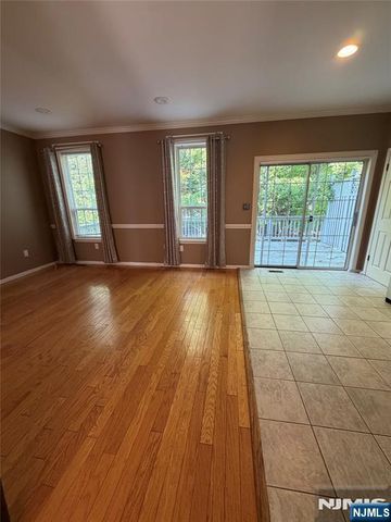 123 Bobolink Court, Wayne, NJ 07470