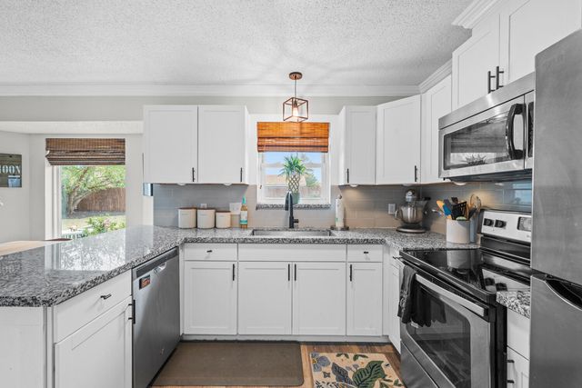 5521 1st Place, Lubbock, TX 79416