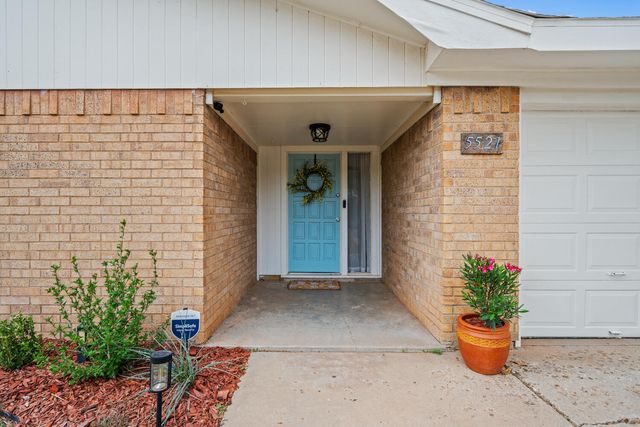 5521 1st Place, Lubbock, TX 79416
