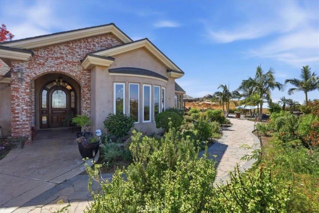 17041 Frankland, Riverside, CA 92504