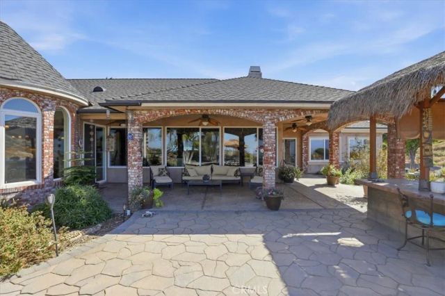 17041 Frankland, Riverside, CA 92504