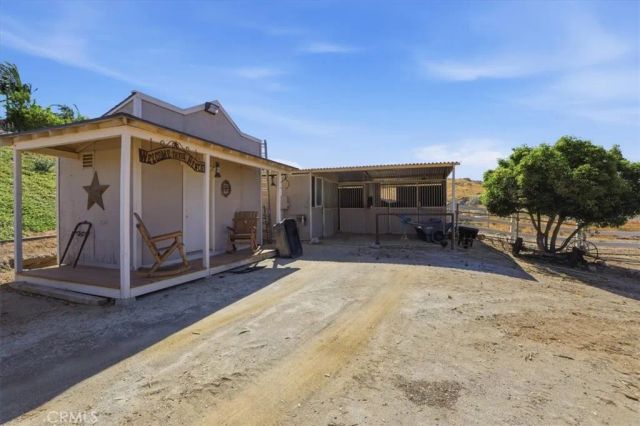 17041 Frankland, Riverside, CA 92504