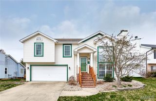 307 Sweetwater Lane, O'fallon, IL 62269