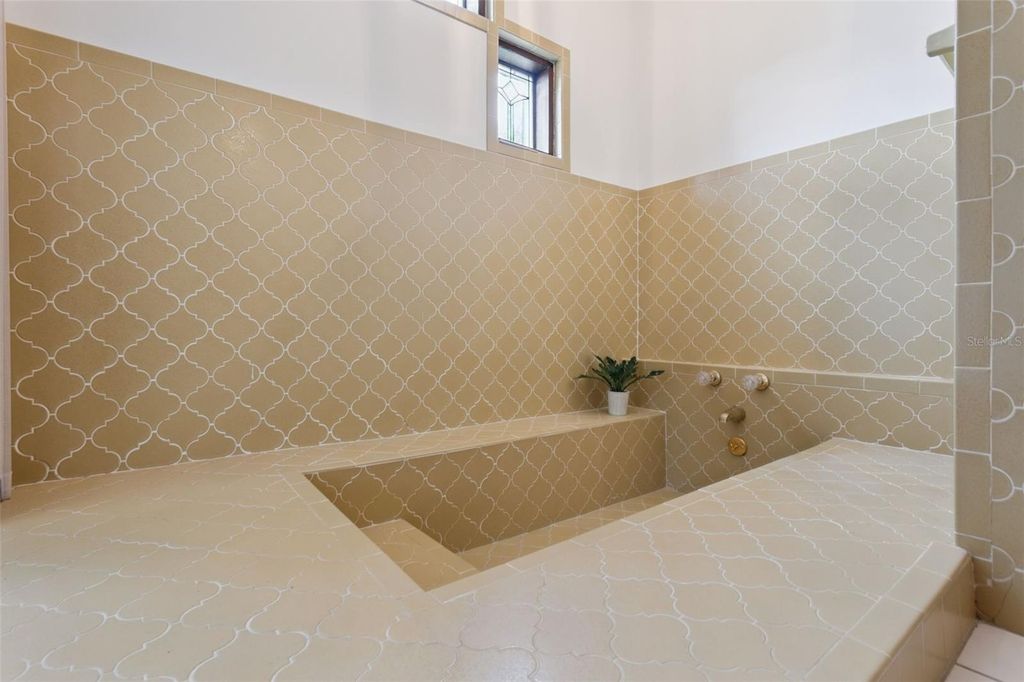 Image 19 of property listing at 10617 SE 95TH TERRACE, Belleview, FL 34420
