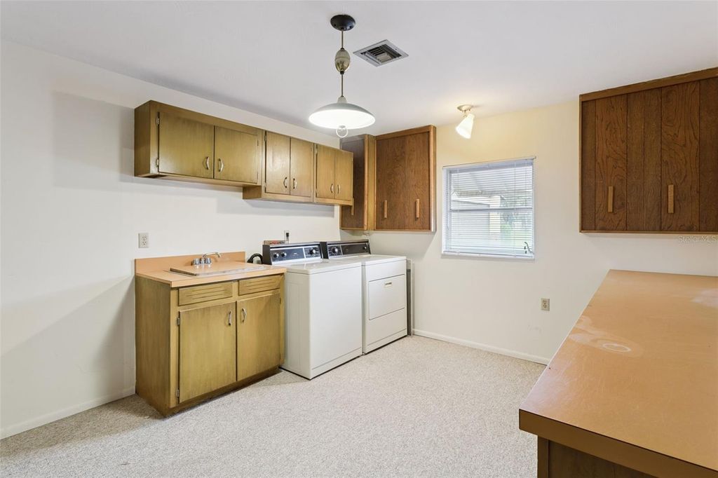 Image 30 of property listing at 10617 SE 95TH TERRACE, Belleview, FL 34420