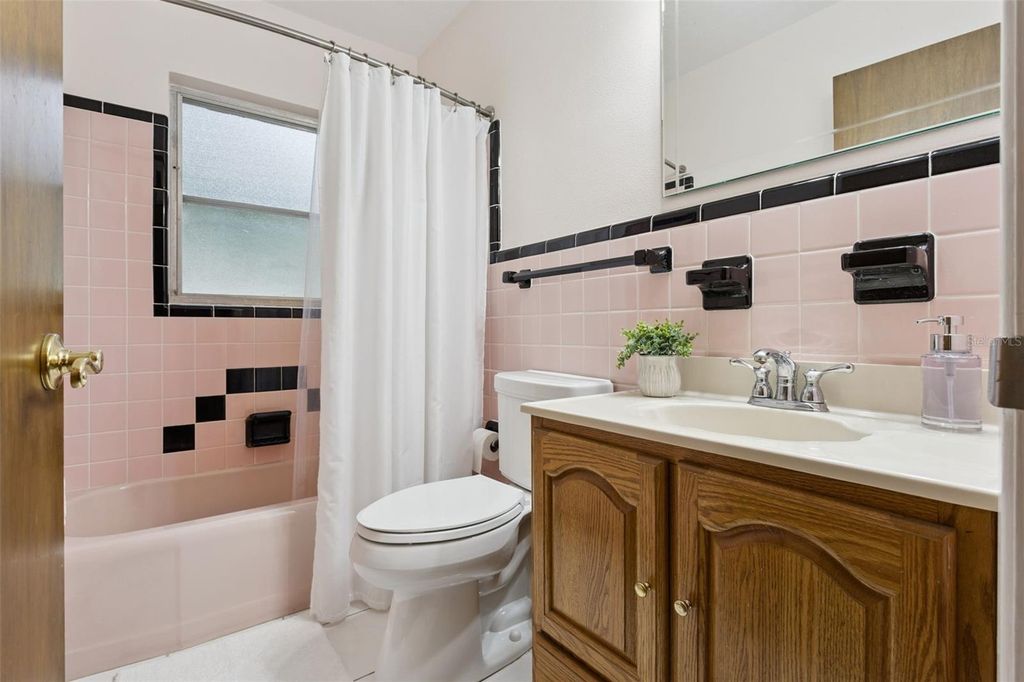 Image 32 of property listing at 10617 SE 95TH TERRACE, Belleview, FL 34420