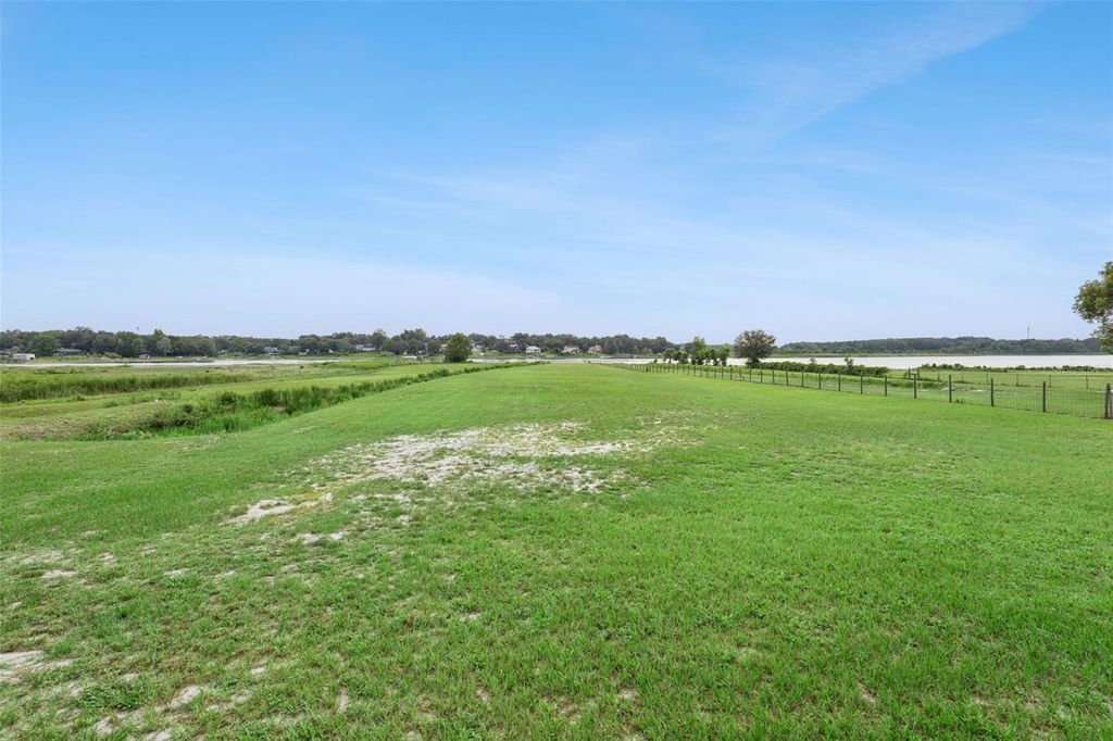 Image 42 of property listing at 10617 SE 95TH TERRACE, Belleview, FL 34420