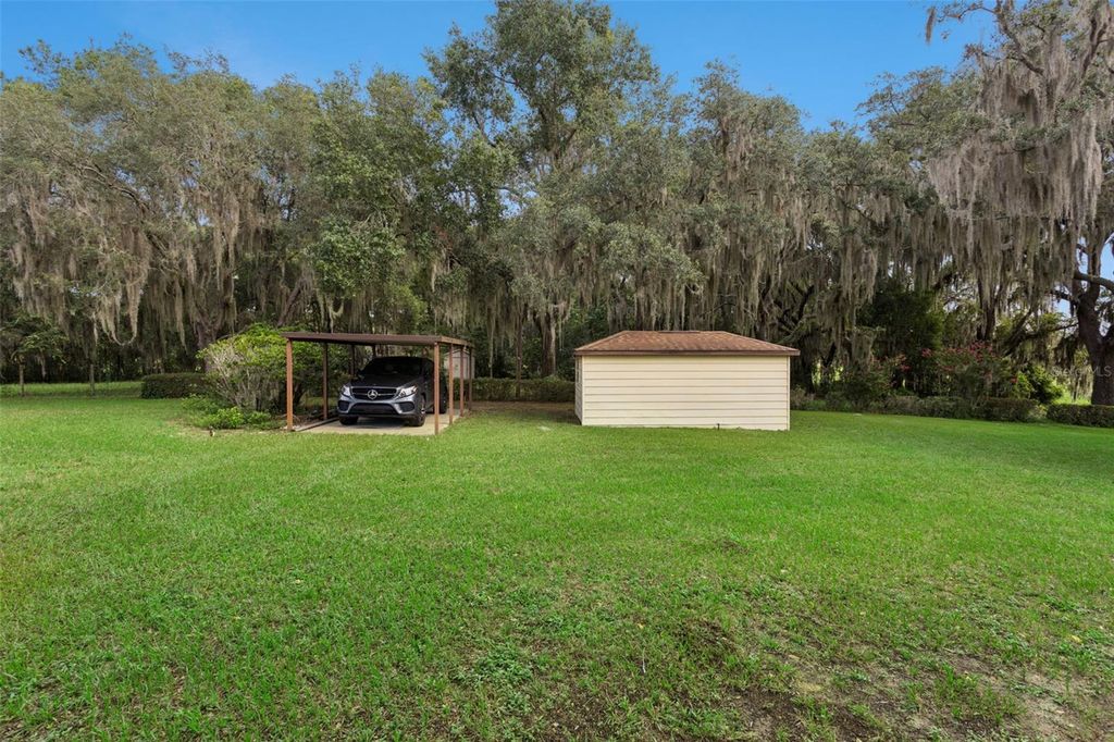 Image 45 of property listing at 10617 SE 95TH TERRACE, Belleview, FL 34420