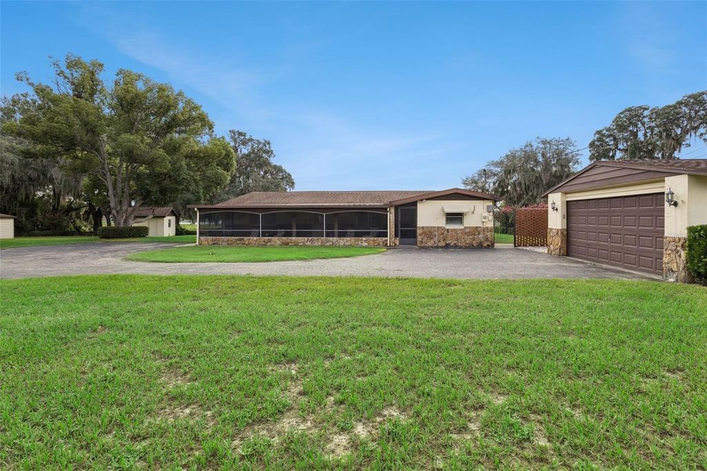 Image 48 of property listing at 10617 SE 95TH TERRACE, Belleview, FL 34420