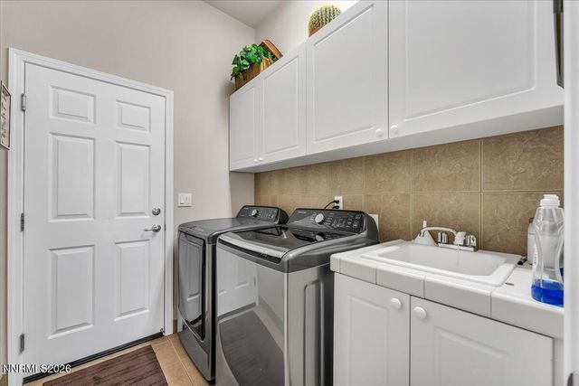 7400 Lacerta Drive, Sparks, NV 89436