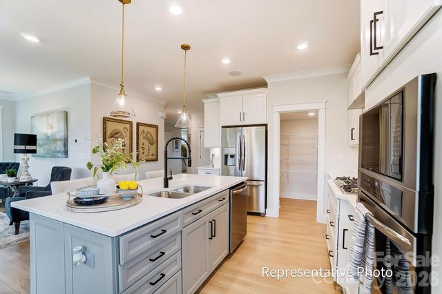 13123 Foxberry Road, Charlotte, NC 28213