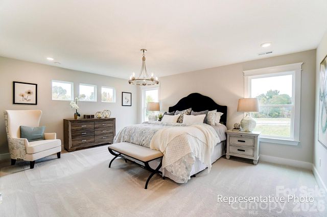 13123 Foxberry Road, Charlotte, NC 28213