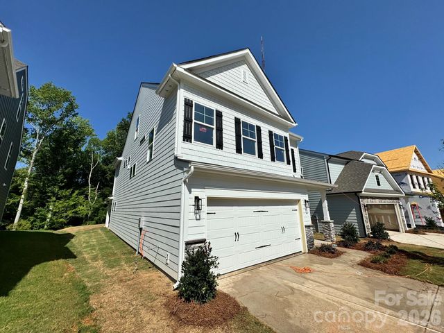 13123 Foxberry Road, Charlotte, NC 28213