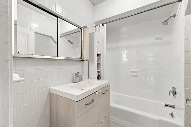43 Chilmark, Worcester, MA 01604