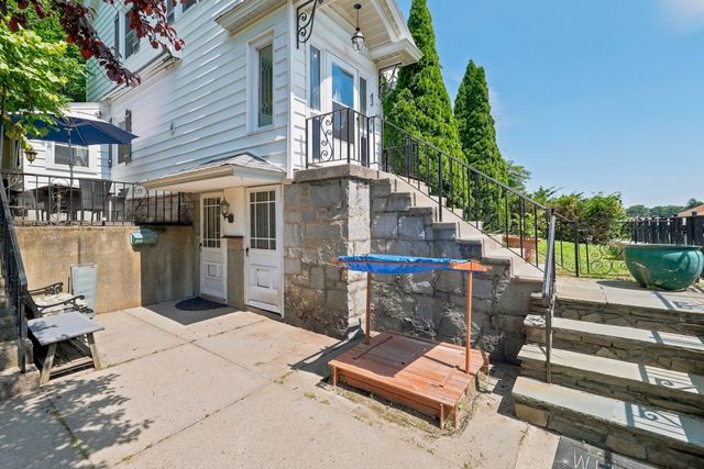 43 Chilmark, Worcester, MA 01604