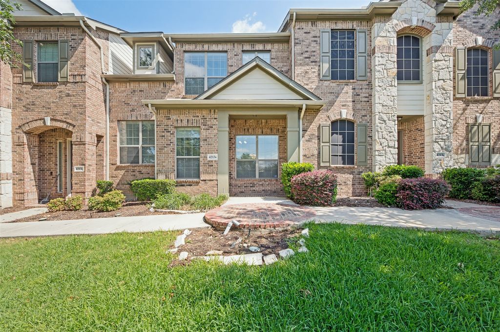 4213 Swan Forest Drive B, Carrollton, TX 75010