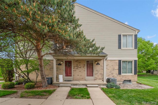 44558 Connecticut Court, Clinton Township, MI 48038