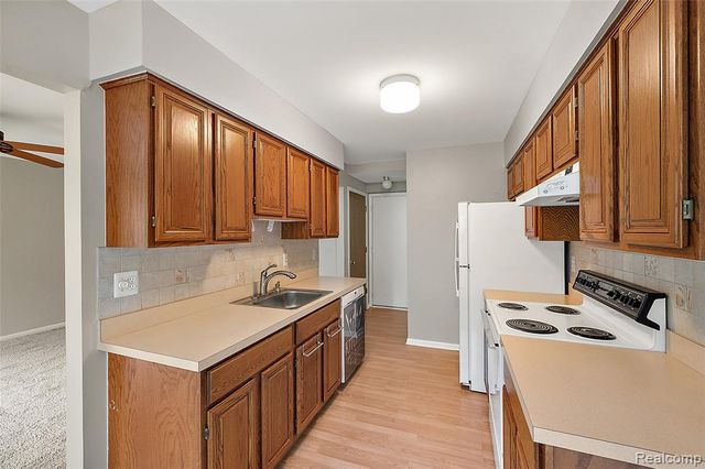 44558 Connecticut Court, Clinton Township, MI 48038