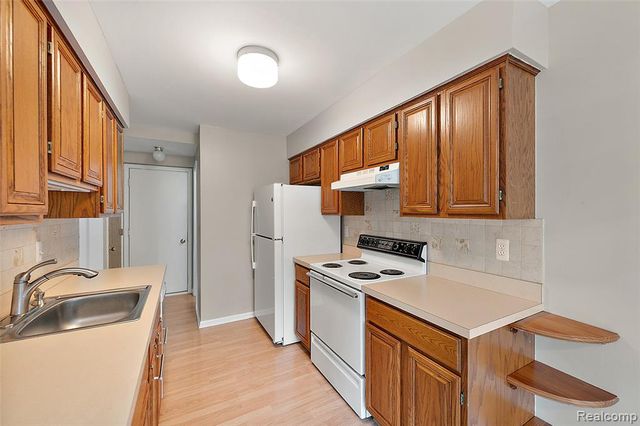 44558 Connecticut Court, Clinton Township, MI 48038
