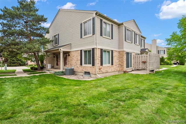 44558 Connecticut Court, Clinton Township, MI 48038