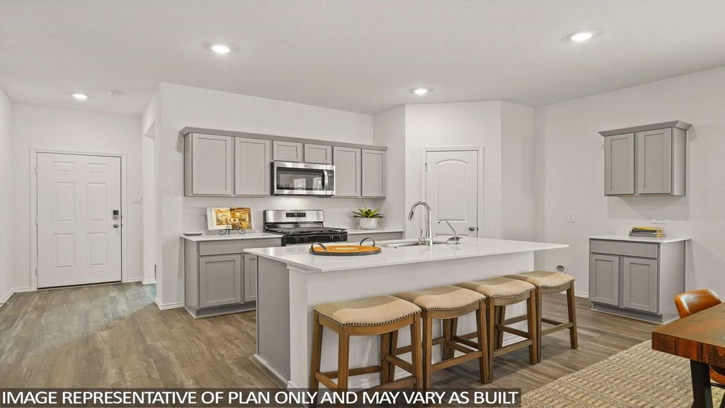 16434 Pinebrook Leaf Lane, Magnolia, TX 77355