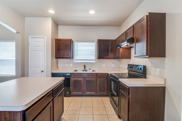 1229 Land Oak Road, Royse City, TX 75189