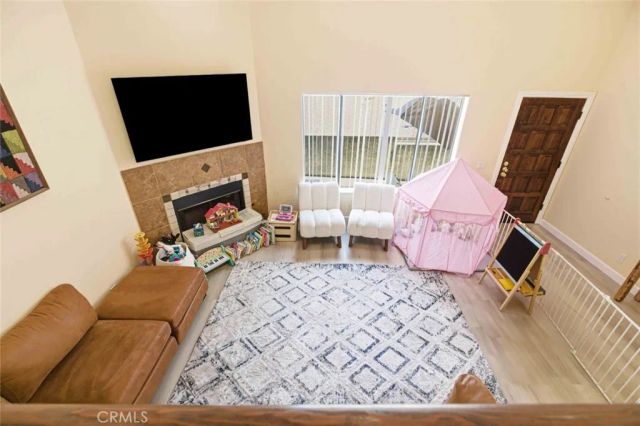 10142 Samoa Avenue 28, Tujunga, CA 91042