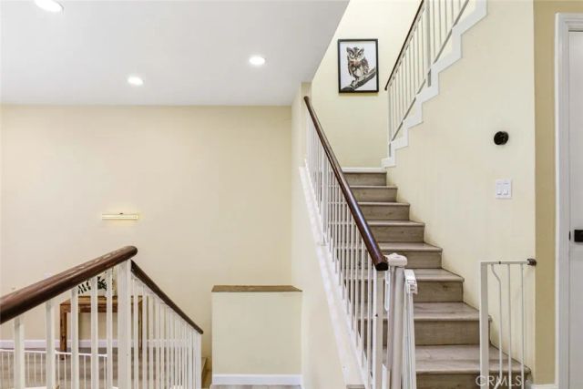 10142 Samoa Avenue 28, Tujunga, CA 91042