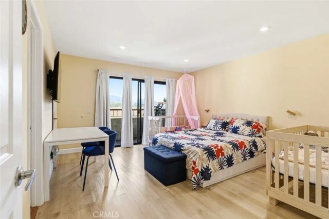 10142 Samoa Avenue 28, Tujunga, CA 91042