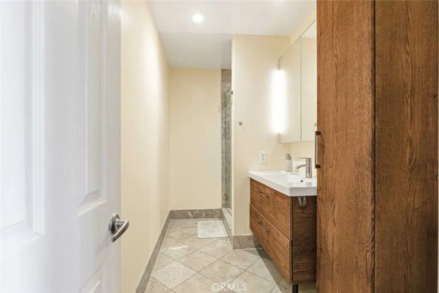 10142 Samoa Avenue 28, Tujunga, CA 91042