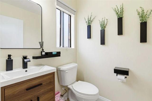 10142 Samoa Avenue 28, Tujunga, CA 91042