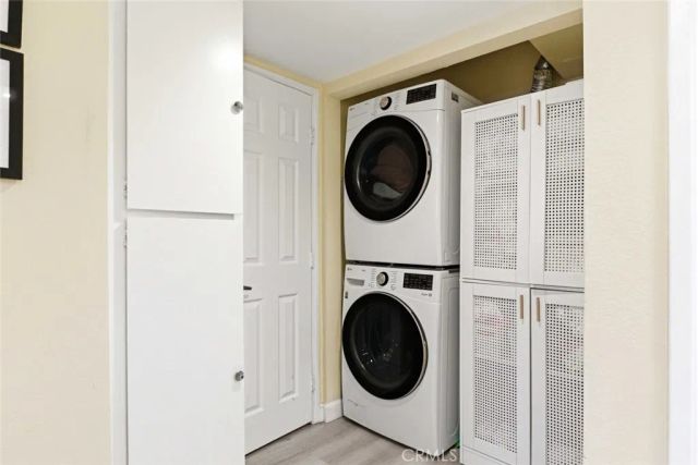 10142 Samoa Avenue 28, Tujunga, CA 91042