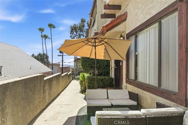 10142 Samoa Avenue 28, Tujunga, CA 91042