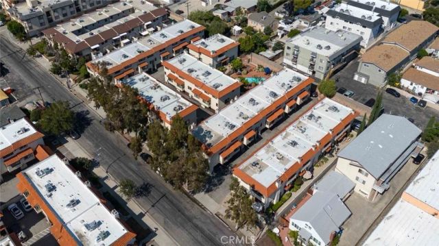 10142 Samoa Avenue 28, Tujunga, CA 91042