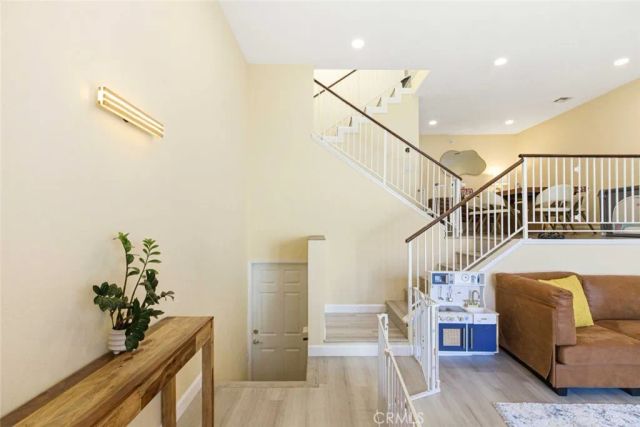 10142 Samoa Avenue 28, Tujunga, CA 91042