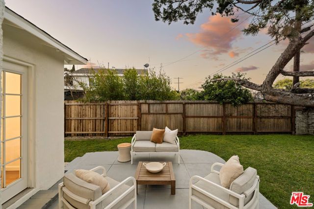 7931 Reading Avenue, Los Angeles, CA 90045